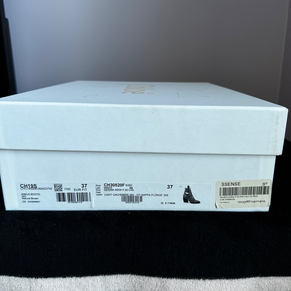 ✨Host Pick✨ Chloe Rylee Suede Ankle Booties - Picture 10 of 14
